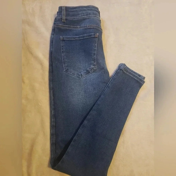 New Refuge Demim Miami Jeans - Picture 4 of 6